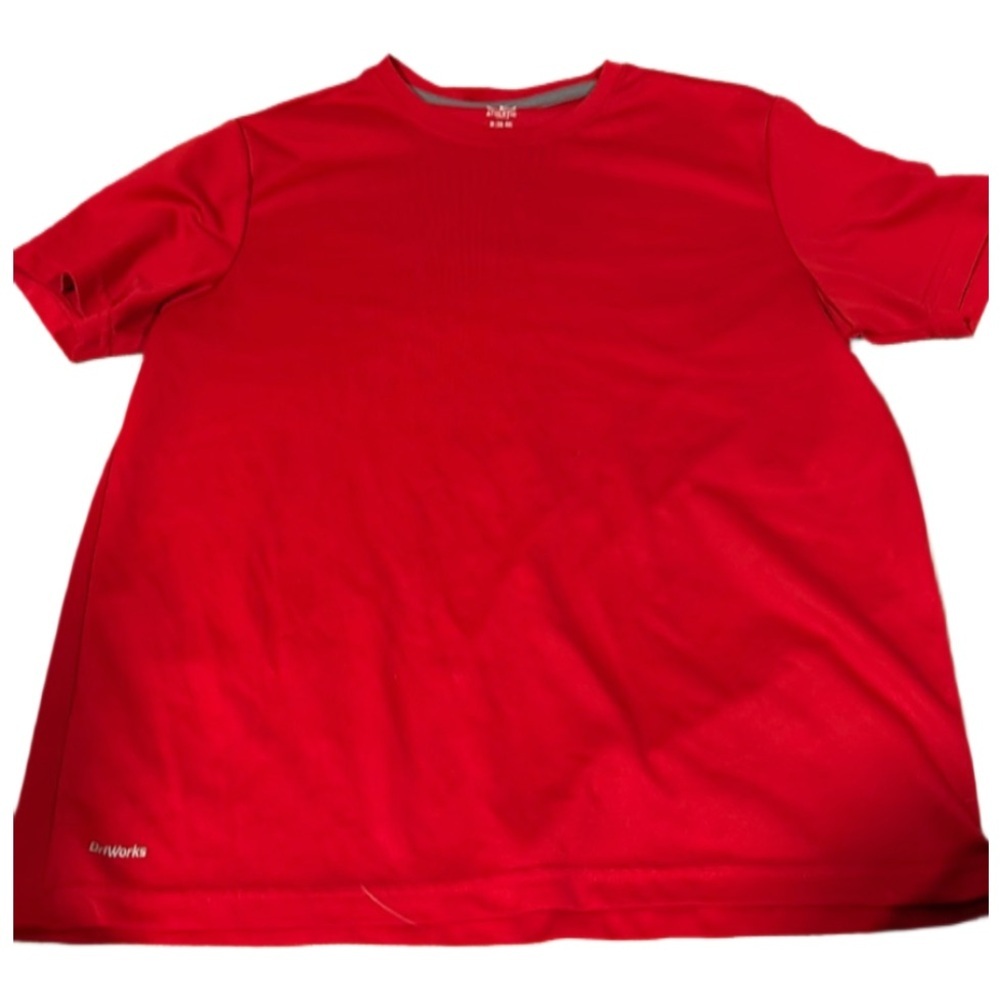 Men’s Athletic Works Tee shirt Red and size medium